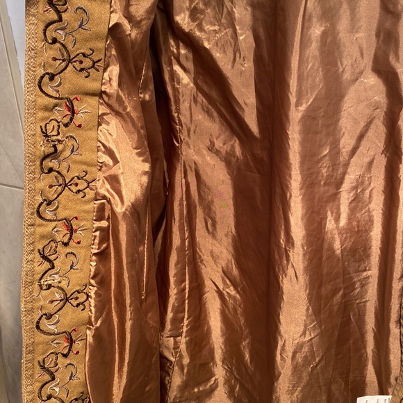 Beautiful embroidered DB Sport coat - Picture 8 of 9